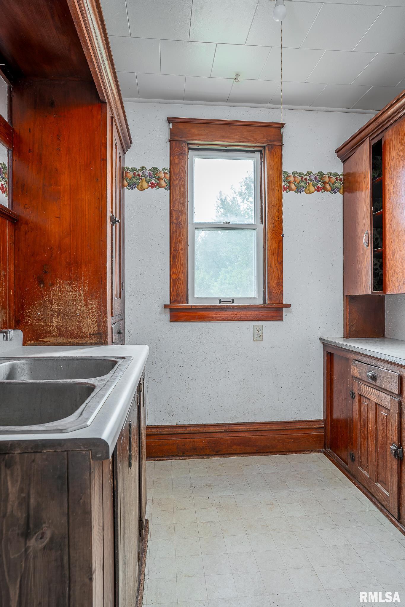 2585 130th Avenue, Wheatland, Iowa image 6