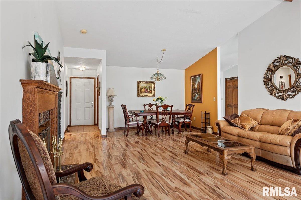 2408 Flaxen Mill Court, Springfield, Illinois image 6
