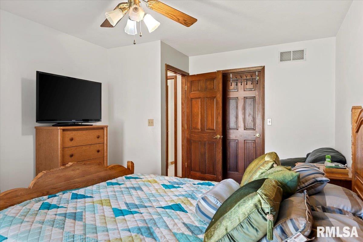 2408 Flaxen Mill Court, Springfield, Illinois image 21
