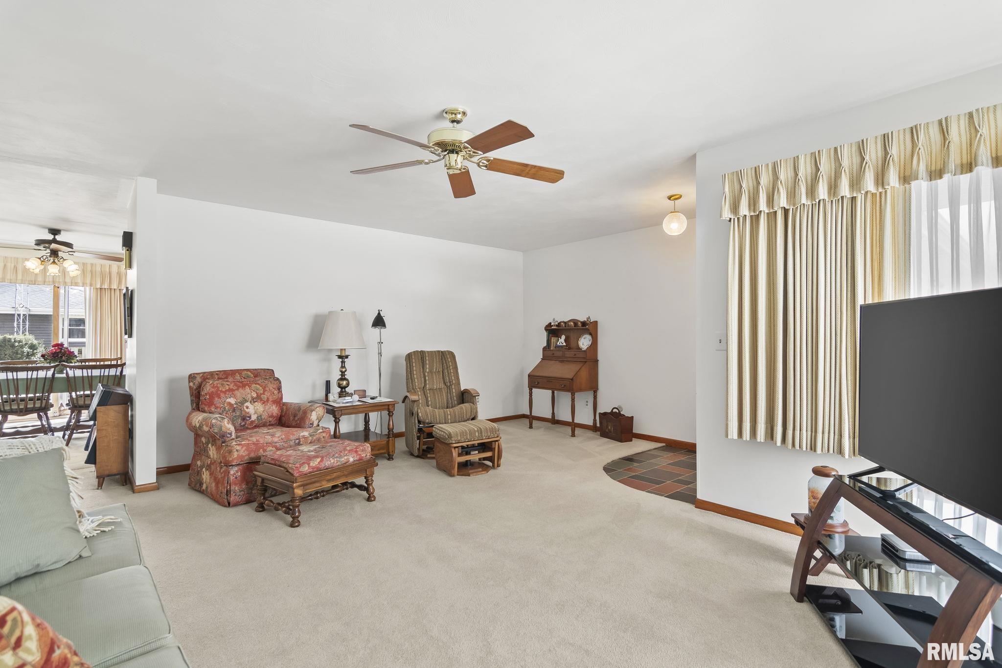 608 Rainbow Drive, Athens, Illinois image 6