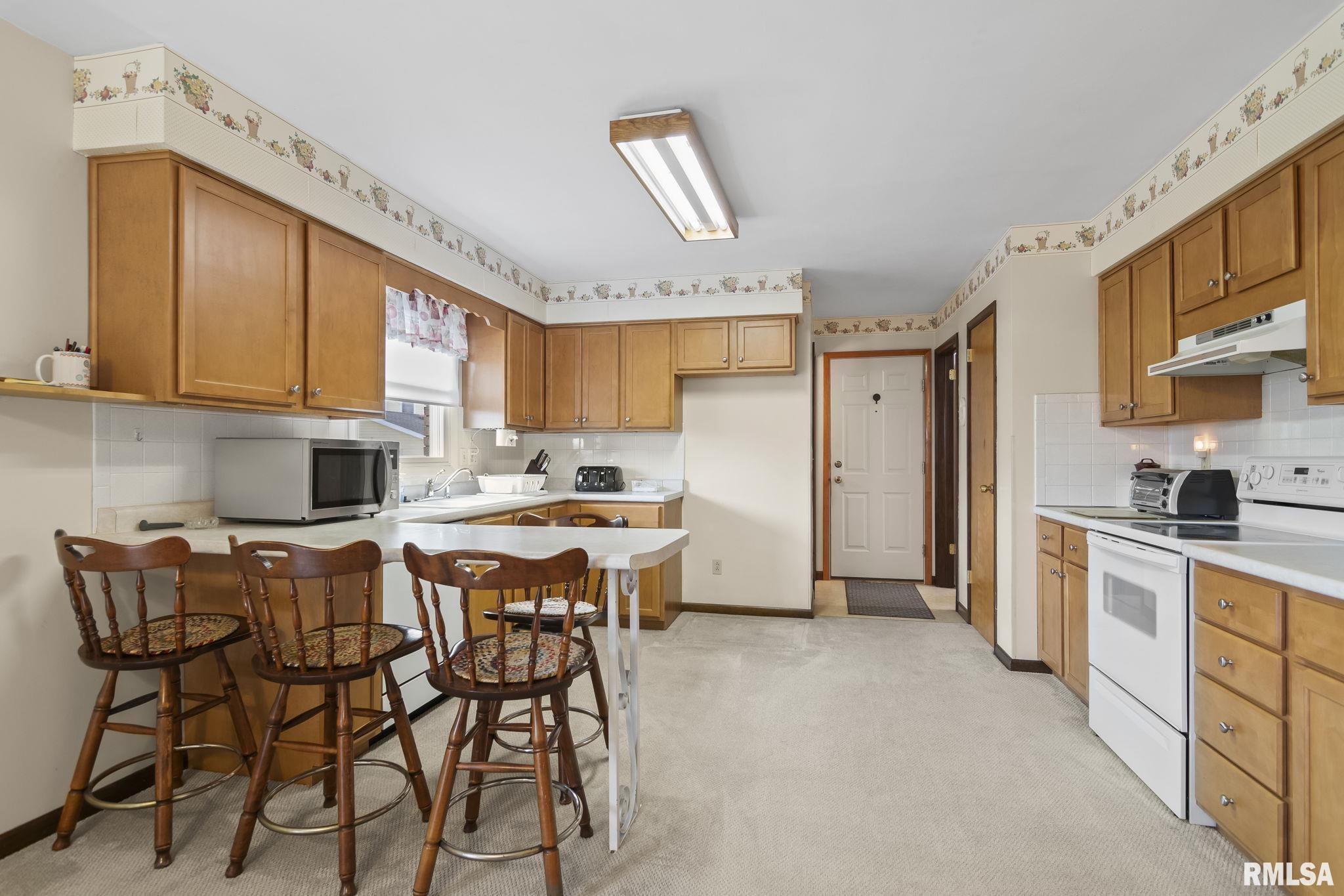 608 Rainbow Drive, Athens, Illinois image 15