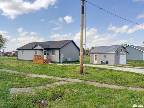 Photo of 301 MECHANIC Street, Mt Sterling, IL 62353 (MLS # CA1043148)