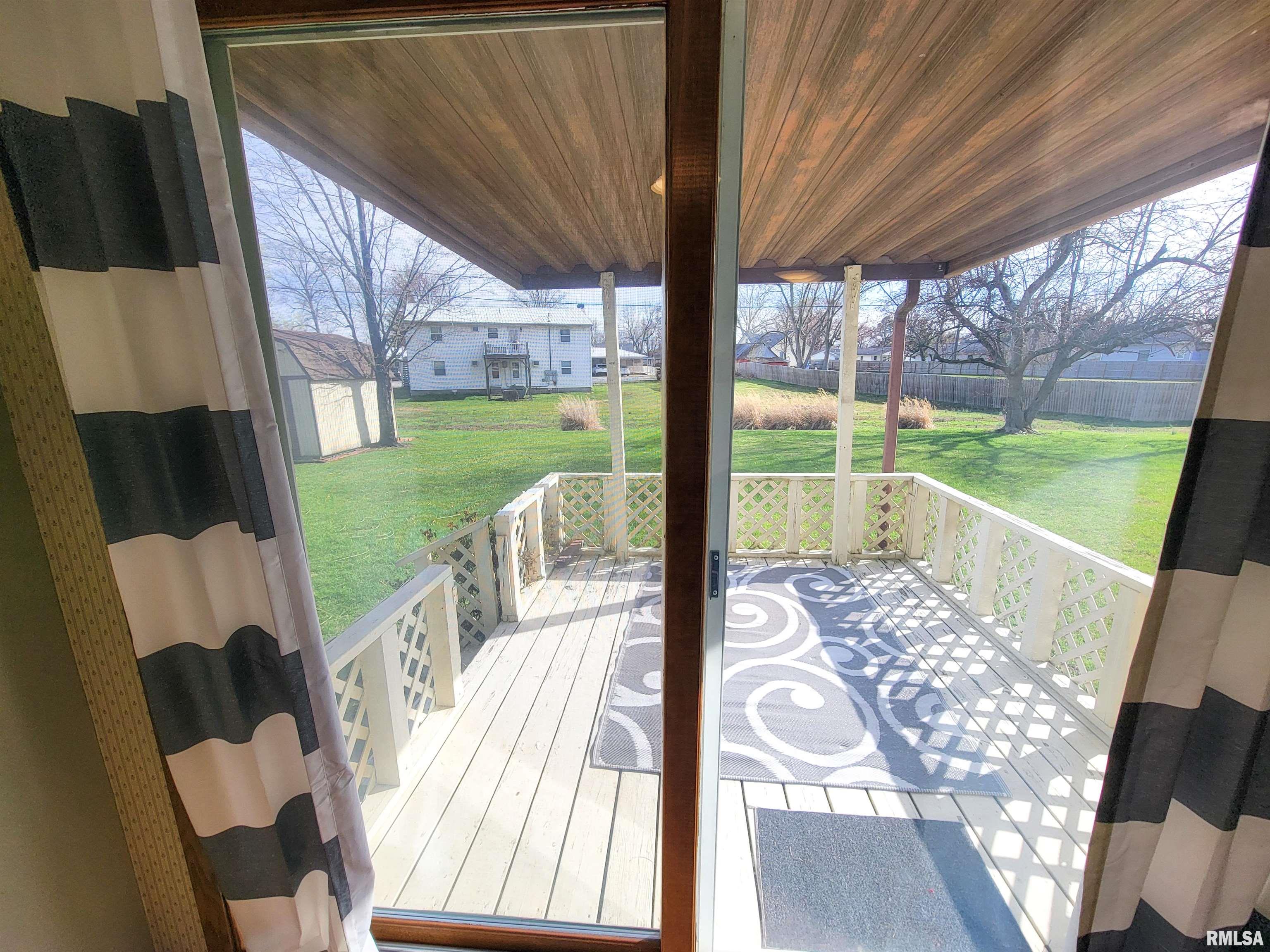 906 Birchwood Avenue, Flora, Illinois image 39