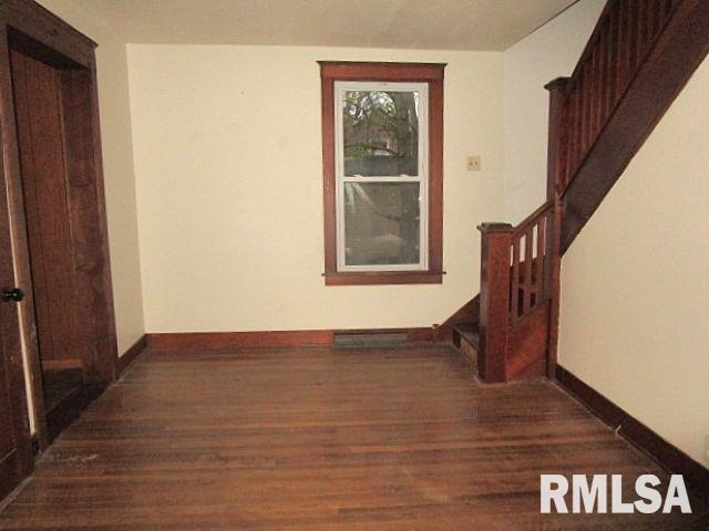 302 S Hickory Street, Wenona, Illinois image 9