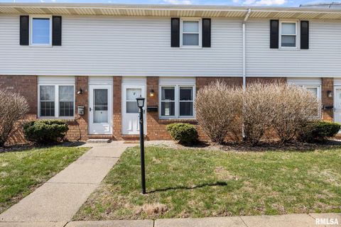 Condo For Sale - 1918 Canterbury Drive #F<br/> Tazewell County, Washington, IL 61571
