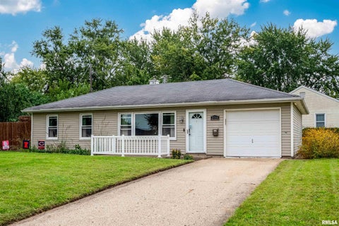 Homes For Sale - 2714 N Mission Road<br/> Peoria, IL 61604