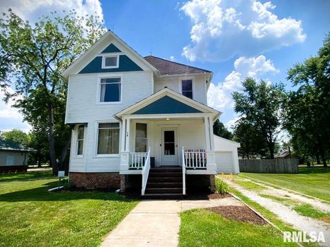 Homes For Sale - 14 W Market Street<br/> Piper City, IL 60959