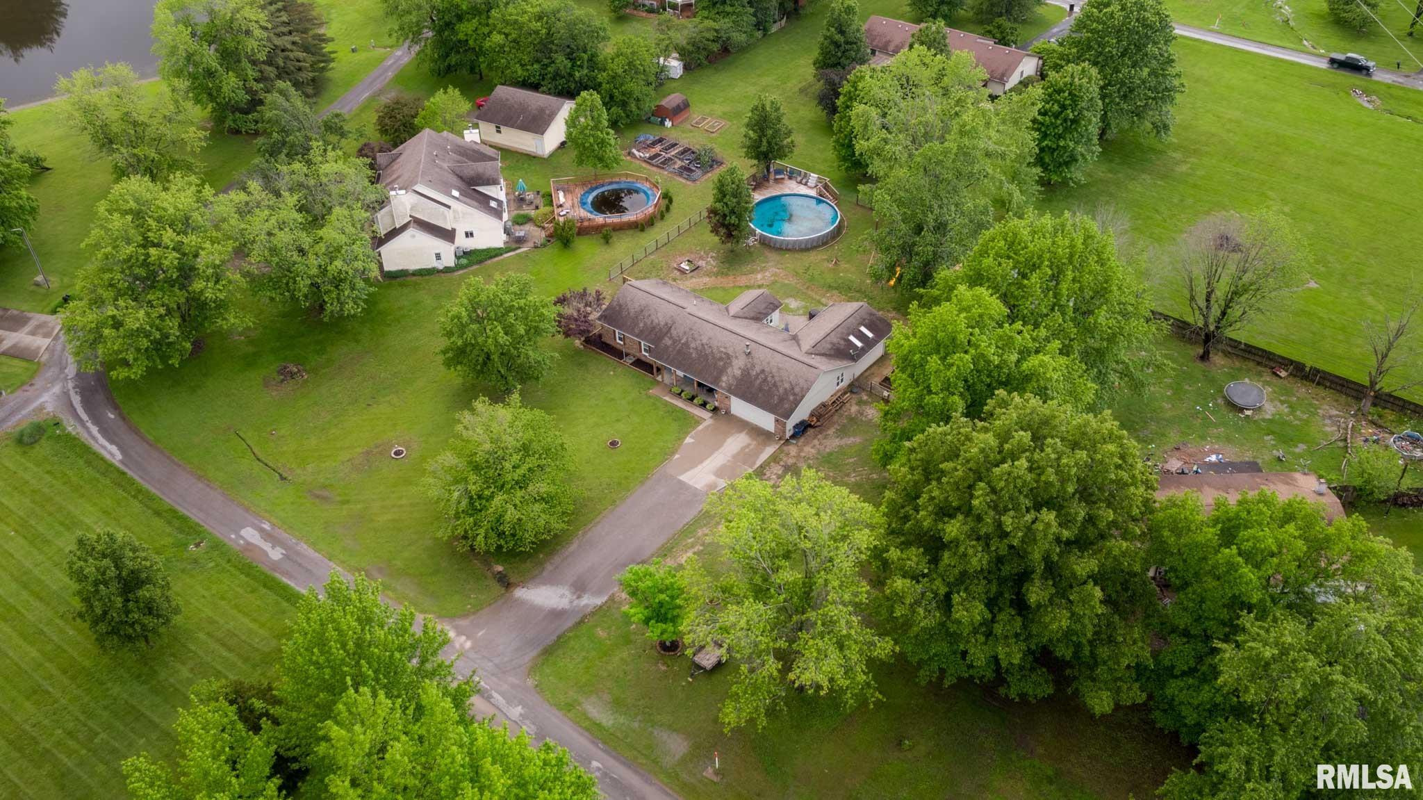 6443 Roberts Road, Marion, Illinois image 28