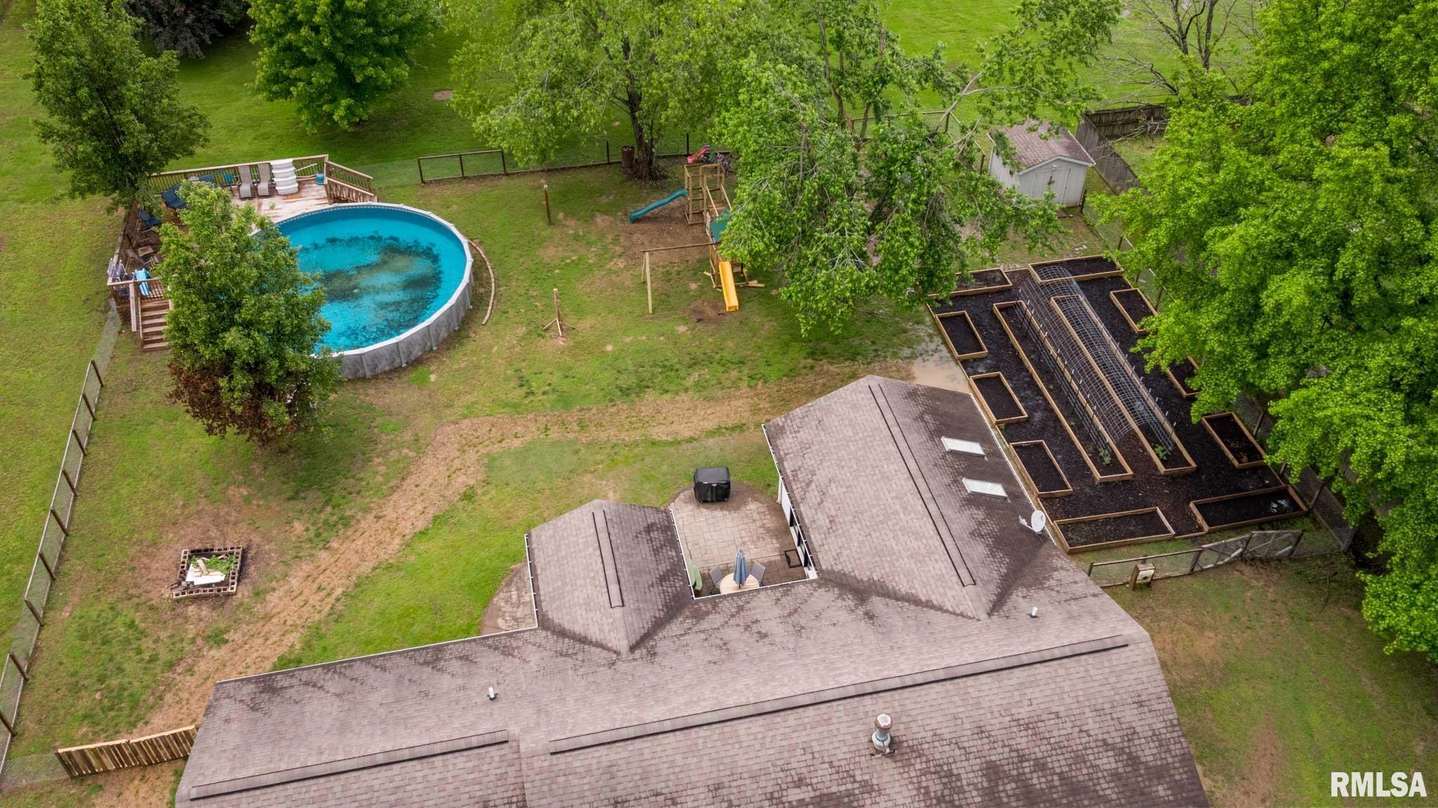 6443 Roberts Road, Marion, Illinois image 24