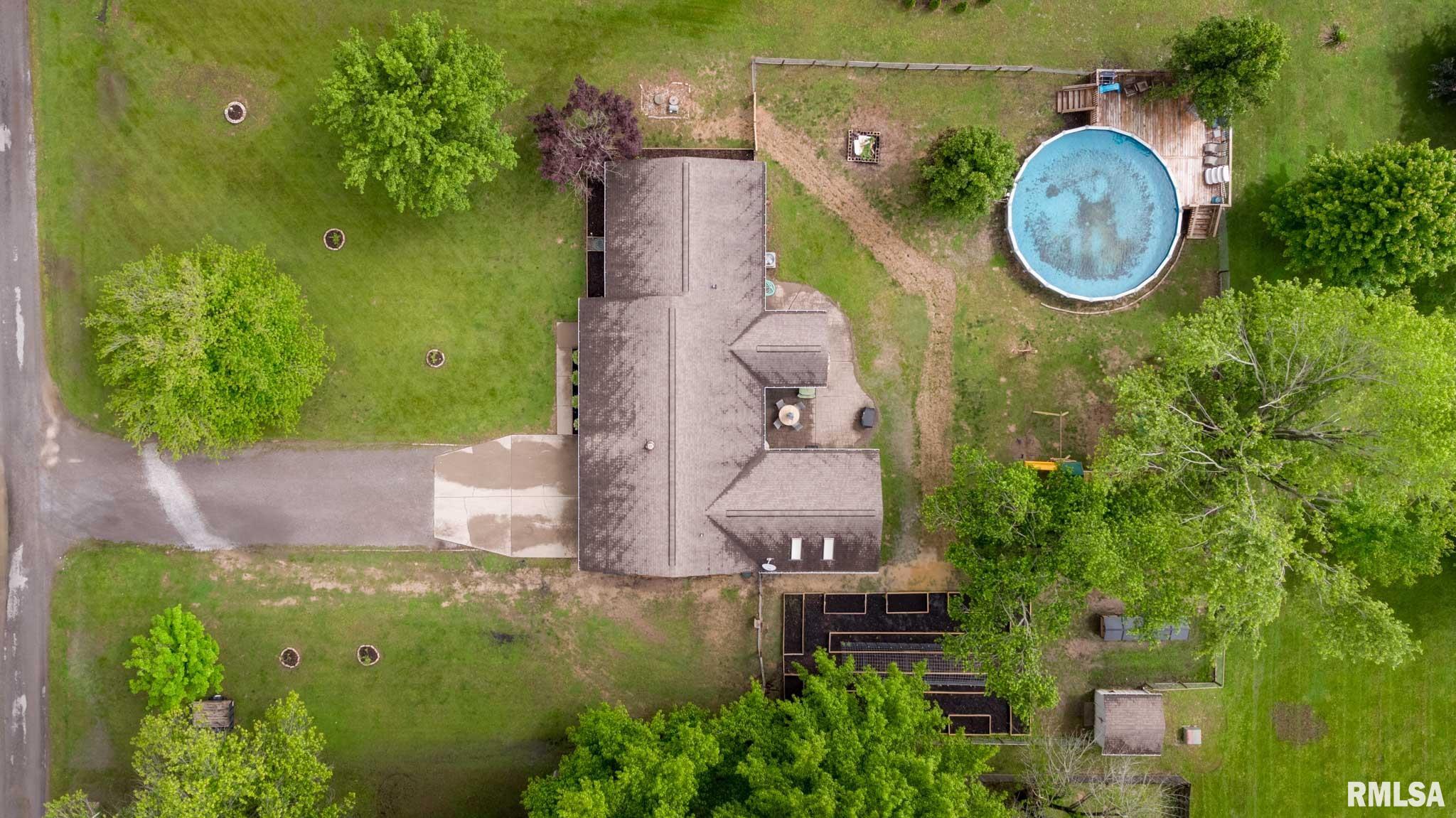 6443 Roberts Road, Marion, Illinois image 31