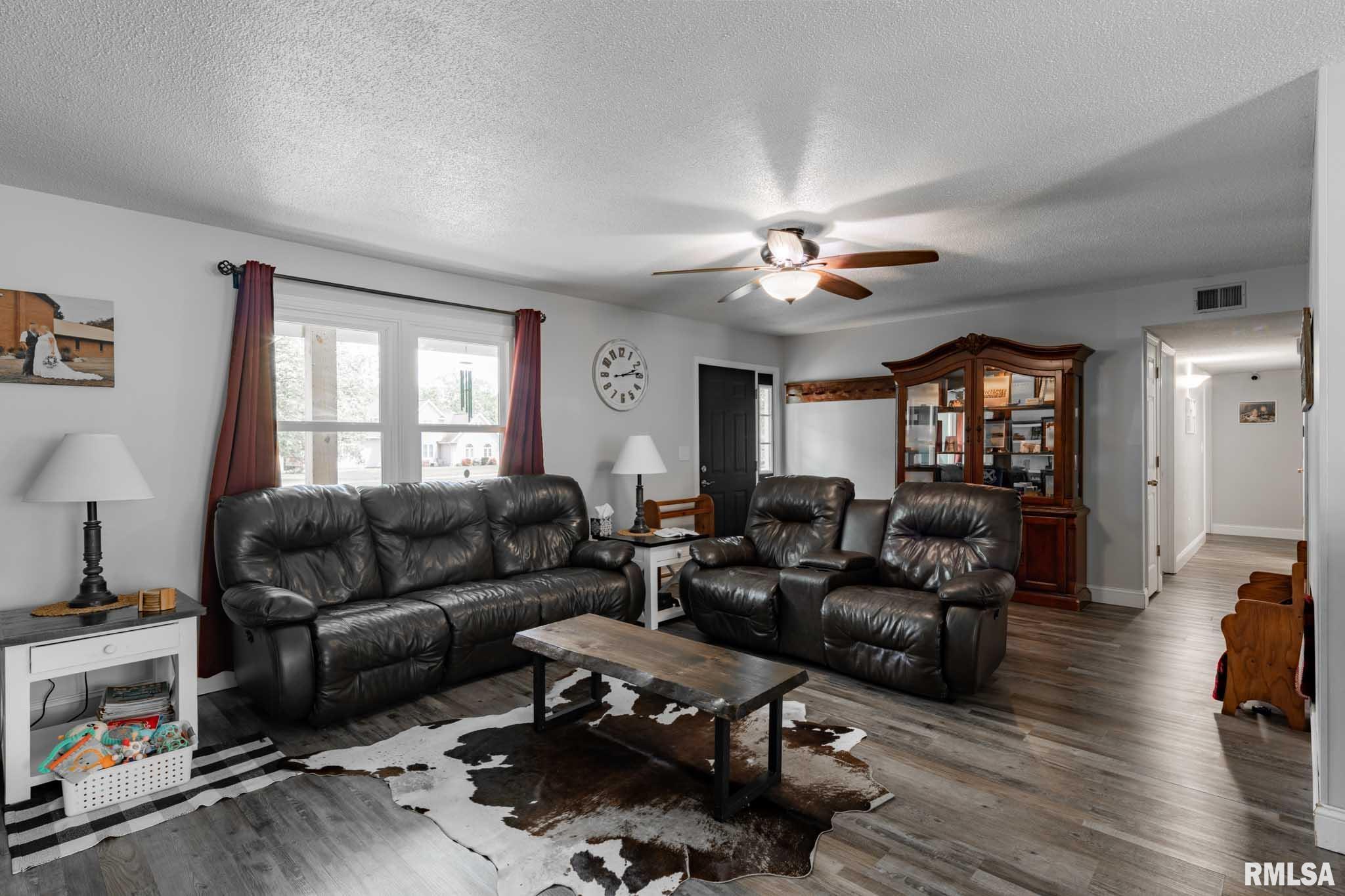 6443 Roberts Road, Marion, Illinois image 5