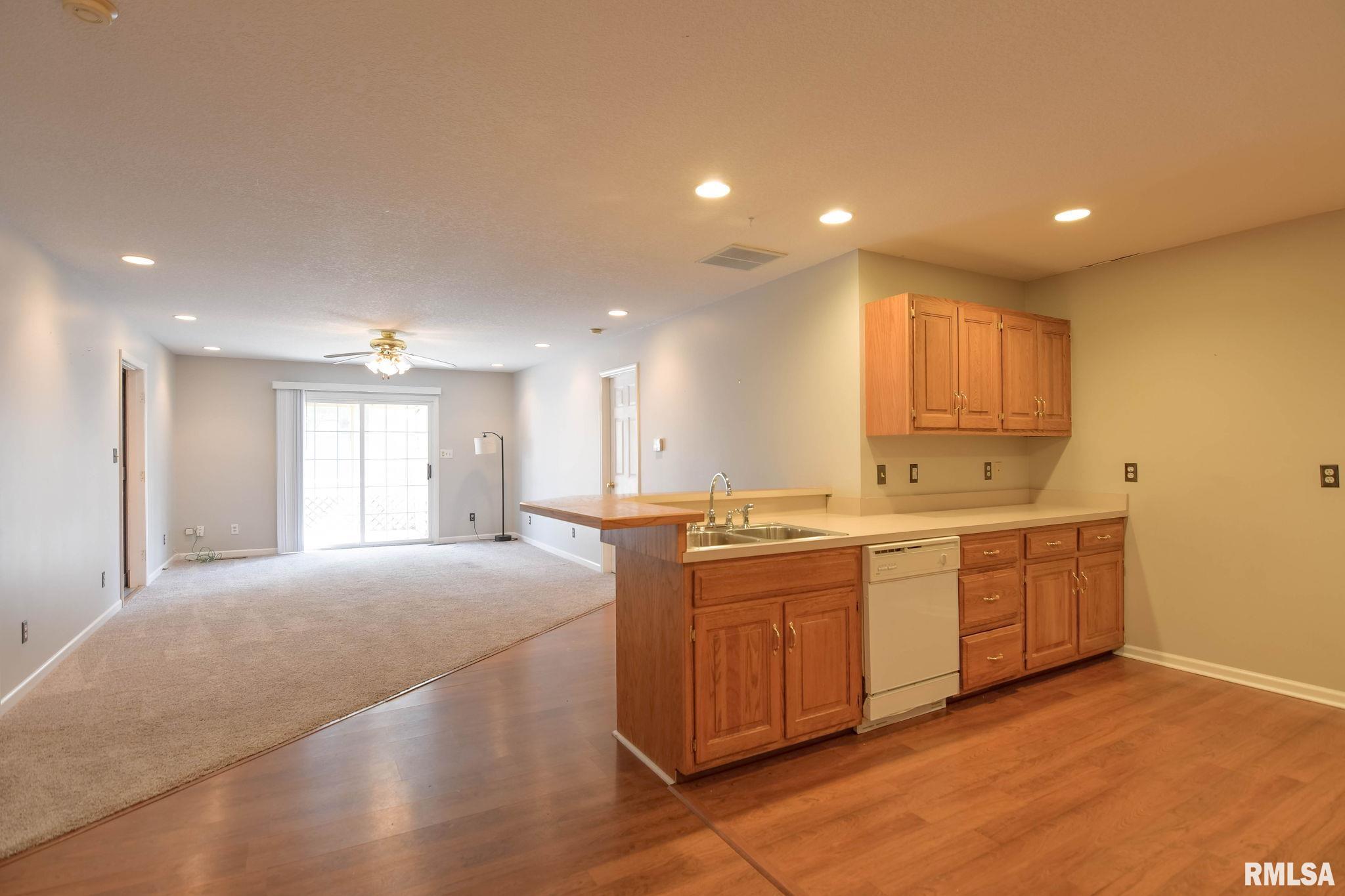 2890 Grove Court, Decatur, Illinois image 14