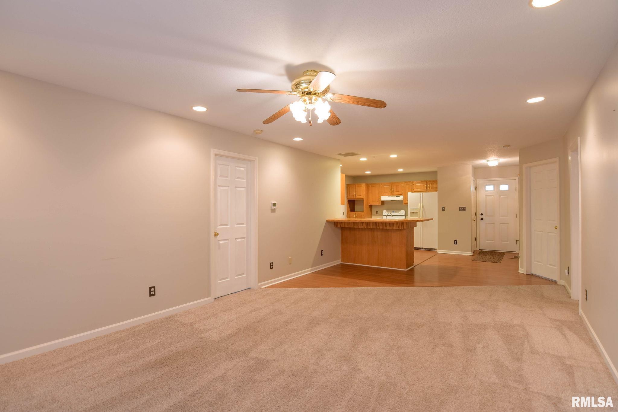 2890 Grove Court, Decatur, Illinois image 9