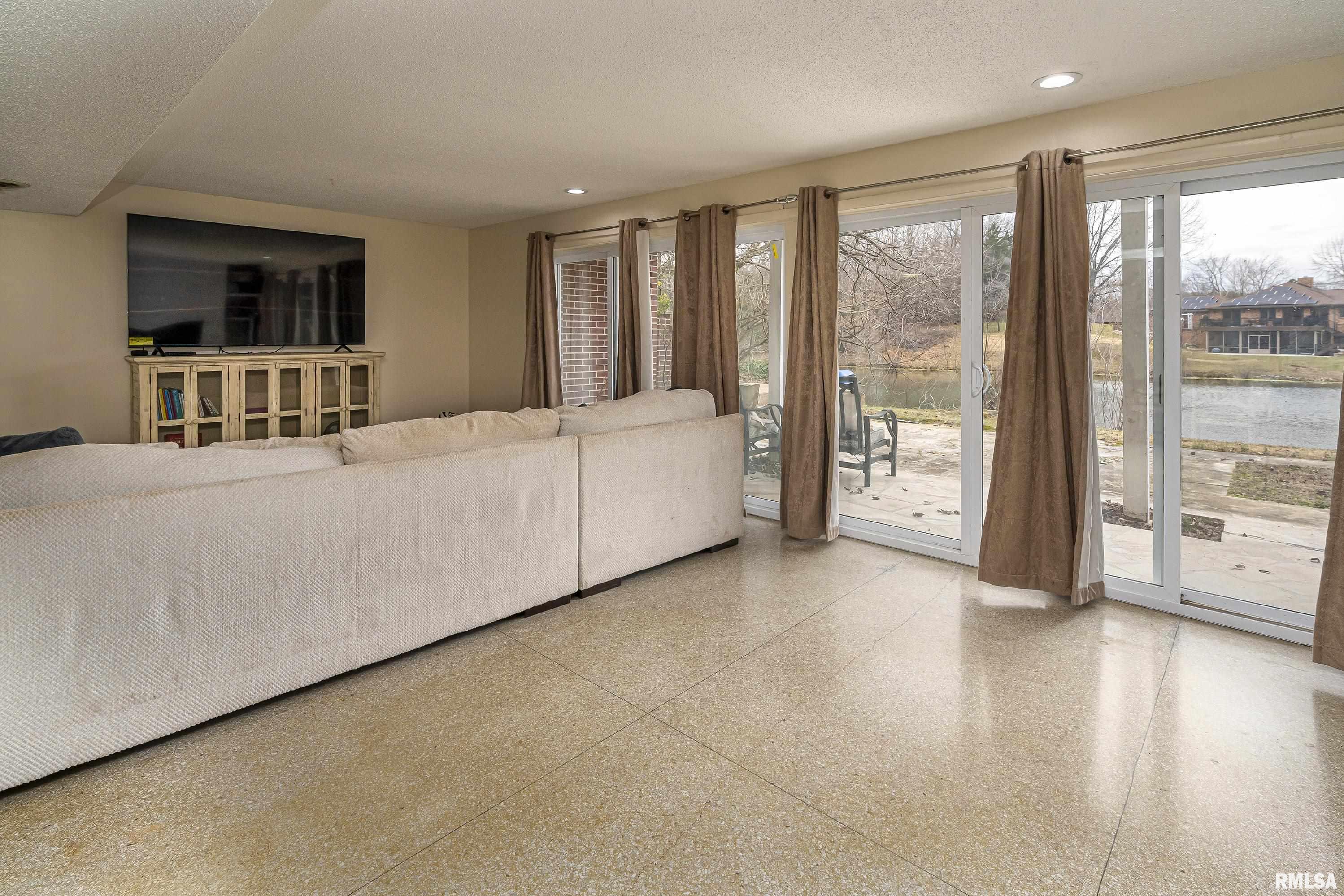 55 View Valley Drive, Carbondale, Illinois image 49