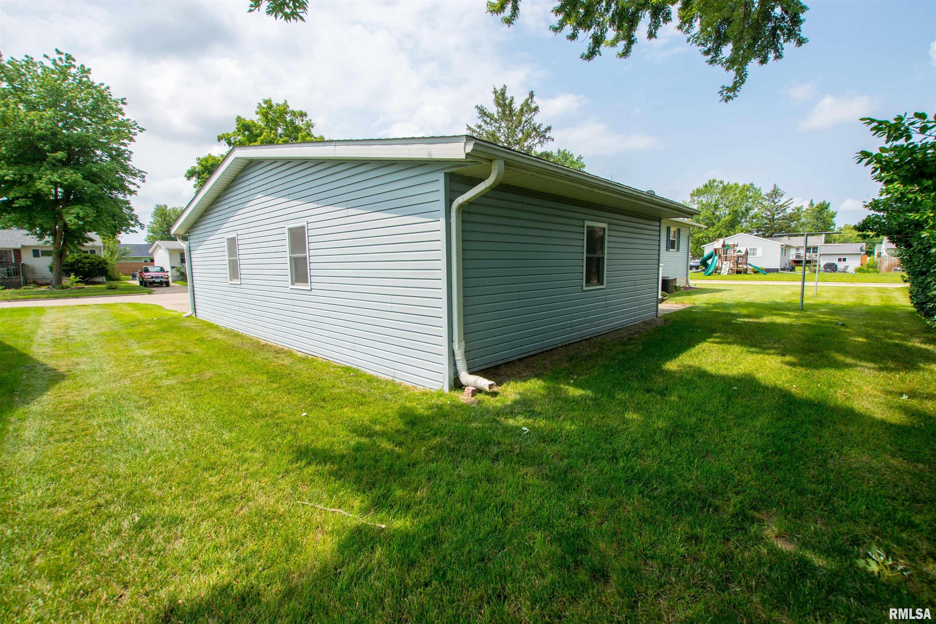 430 15th Place, Camanche, Iowa image 32