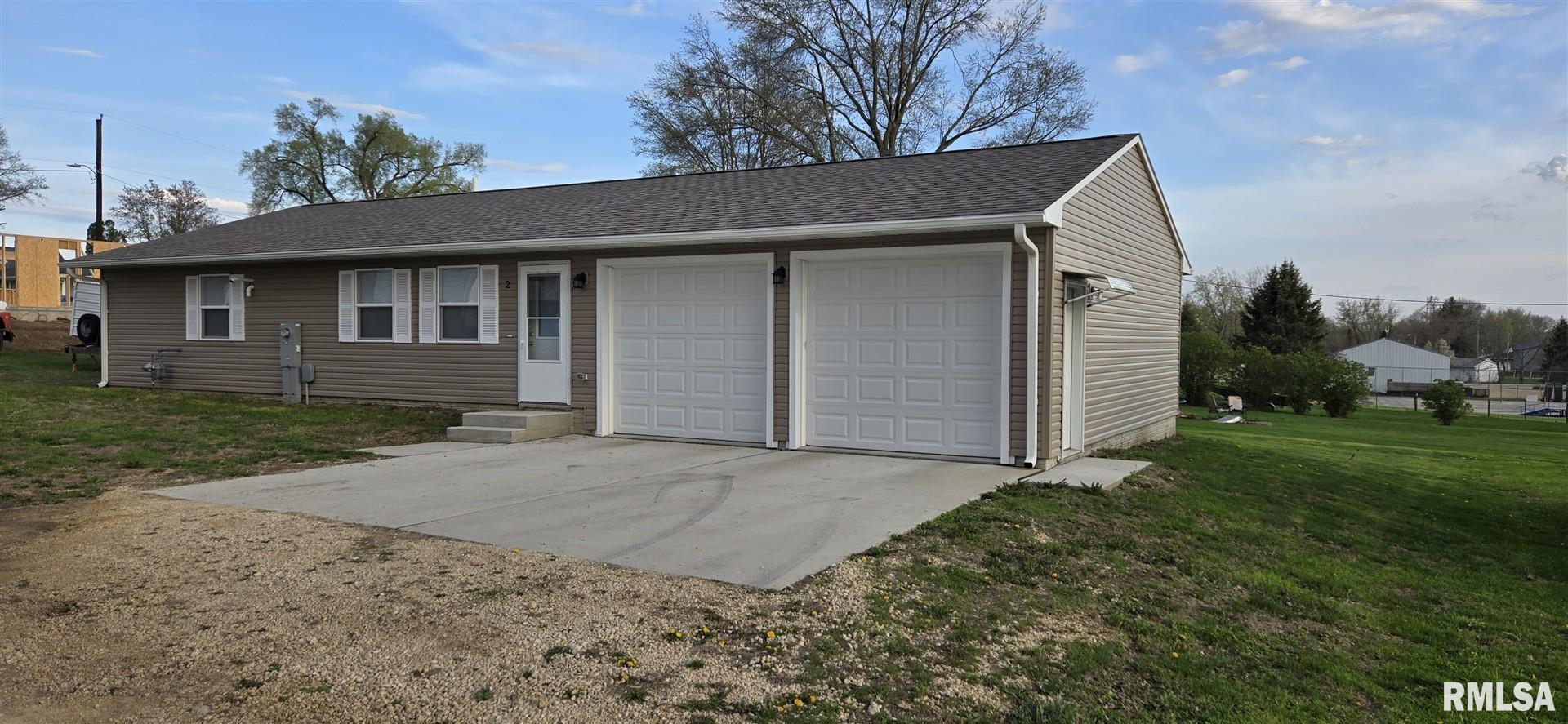 402 N Toronto Street, Wheatland, Iowa image 2
