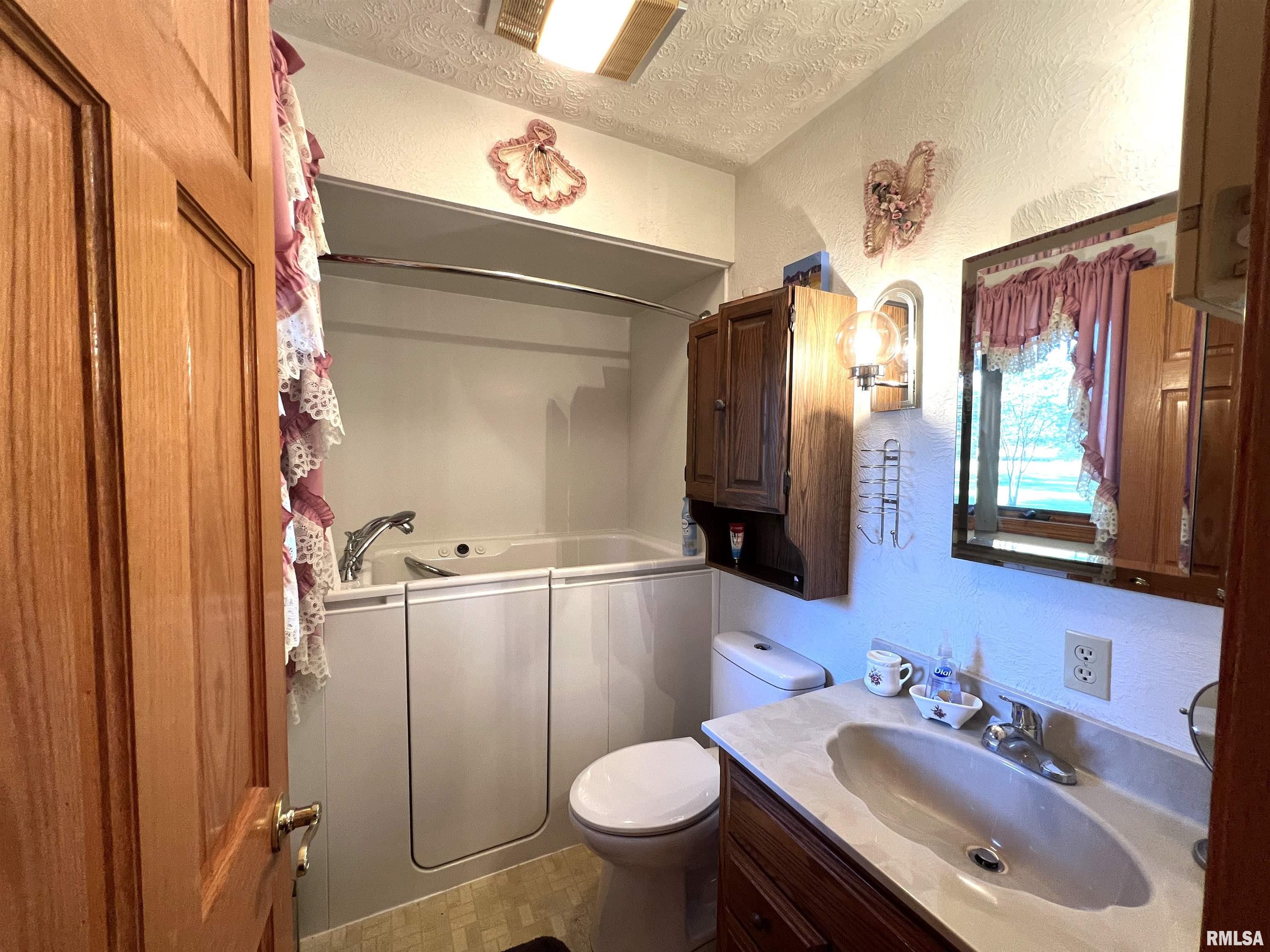 381 Martie Road, Elkville, Illinois image 23