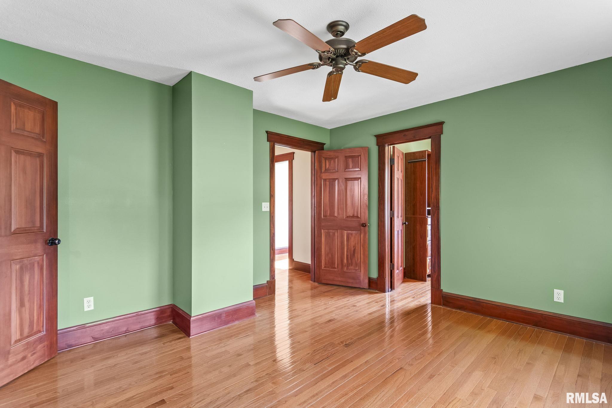 101 E Lester Street, Williamsville, Illinois image 27