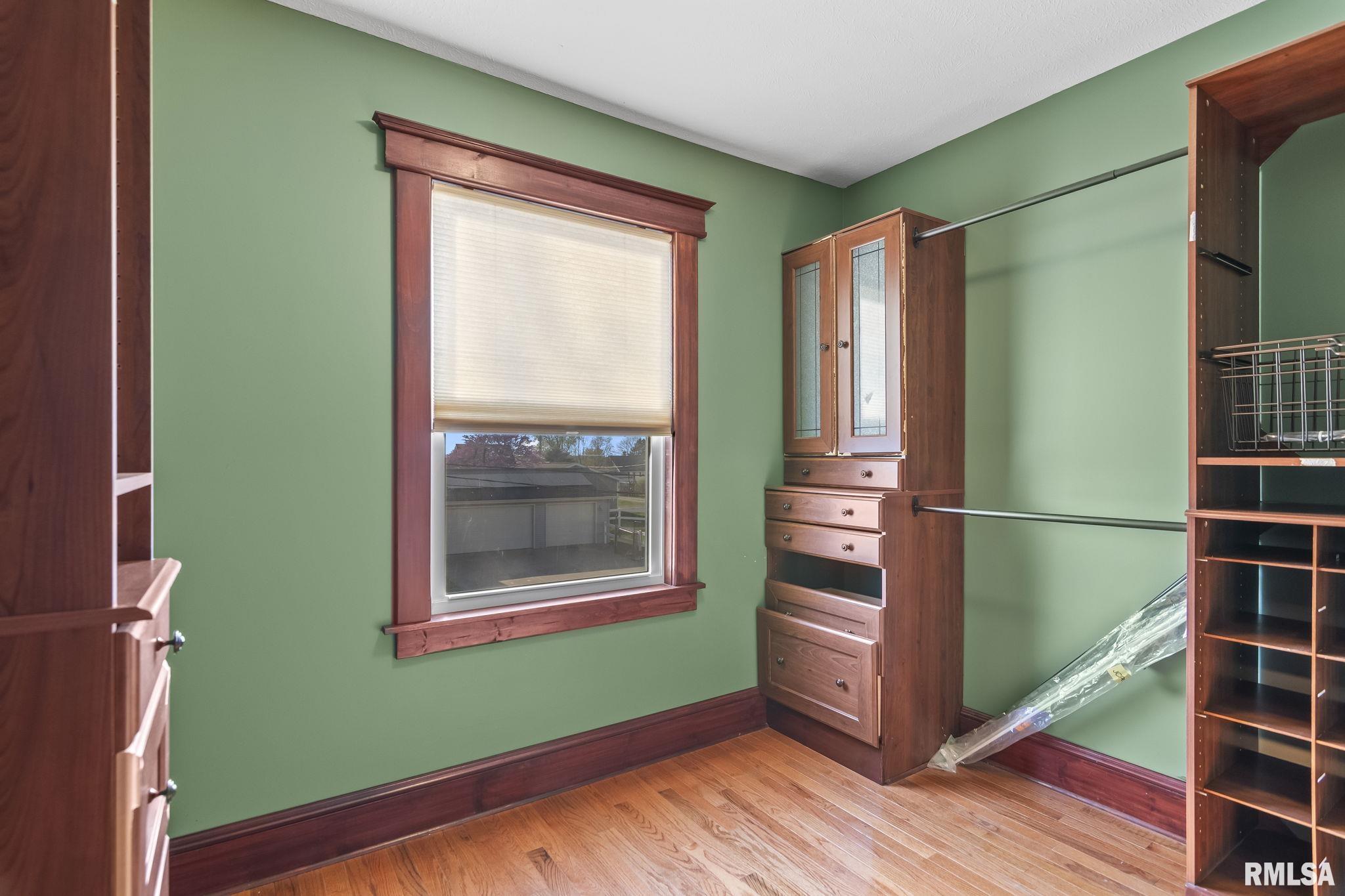 101 E Lester Street, Williamsville, Illinois image 29