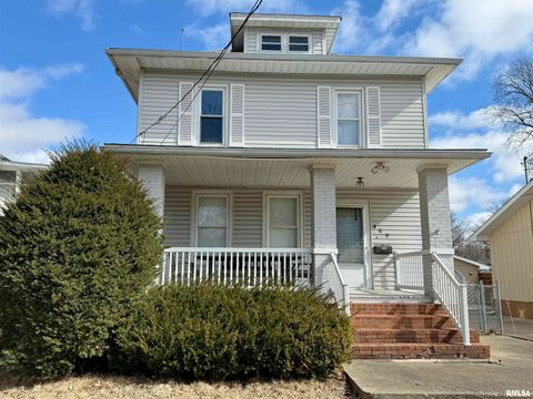 Homes For Sale - 469 N 2nd Avenue<br/> Fulton County, Canton, IL 61520