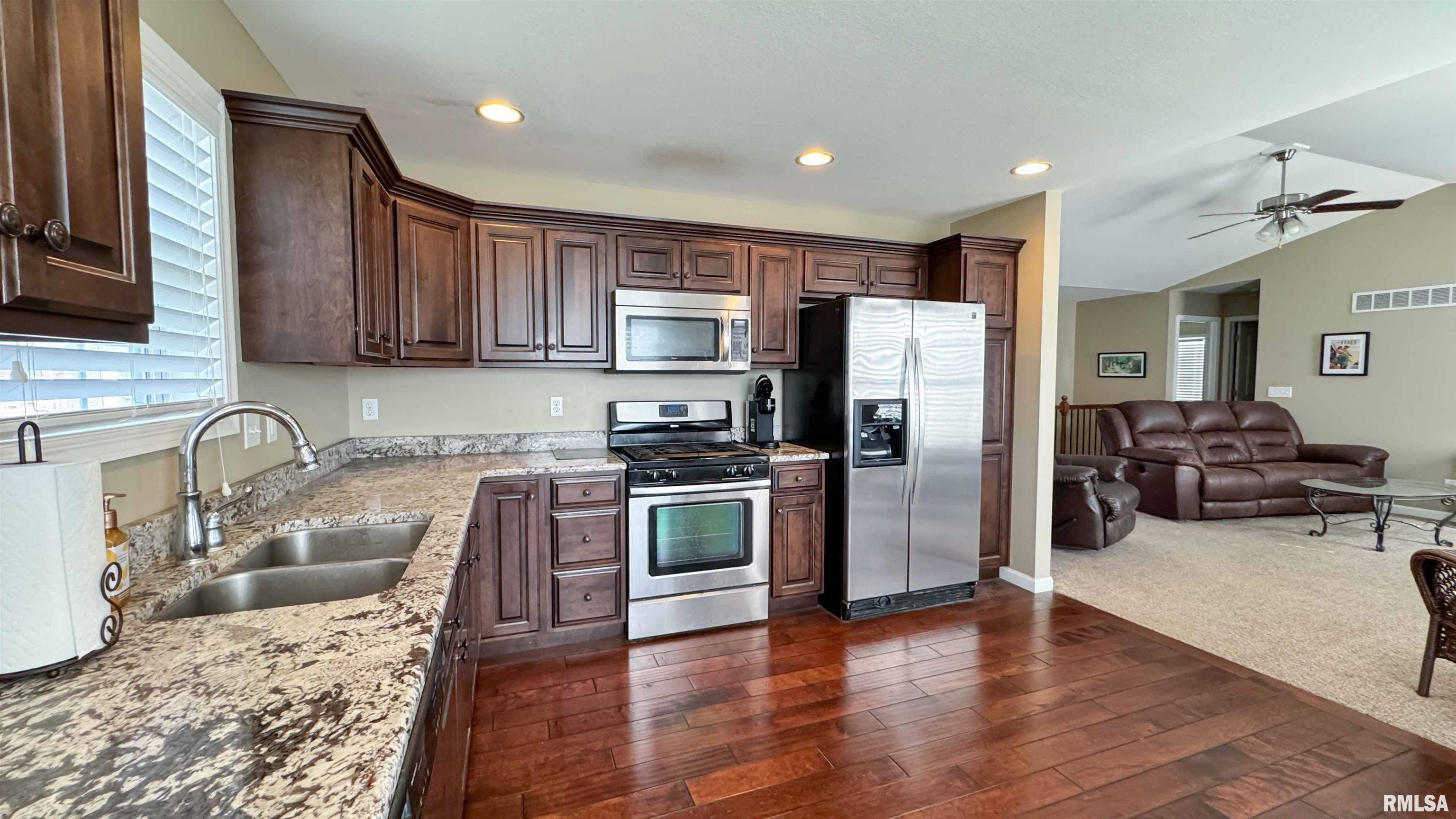 11027 N Saddlehorn Way, Dunlap, Illinois image 12