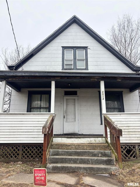 Homes For Sale - 2012 W Garden Street<br/> Peoria County, Peoria, IL 61605