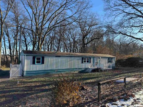 Homes For Sale - 19289 N Quiver Beach Road<br/> Havana, IL 62644