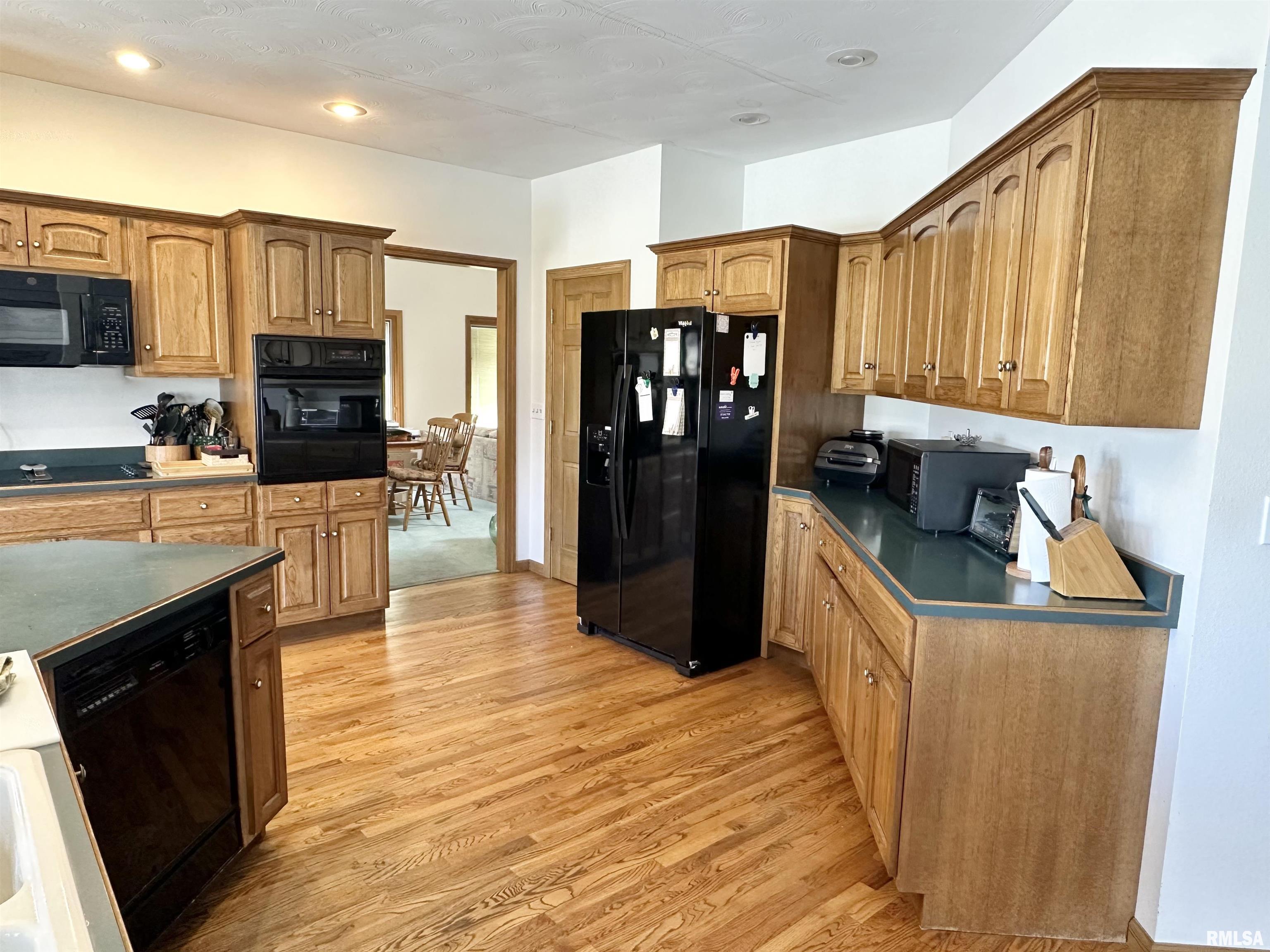 112 Lonergan Lane, Jacksonville, Illinois image 13