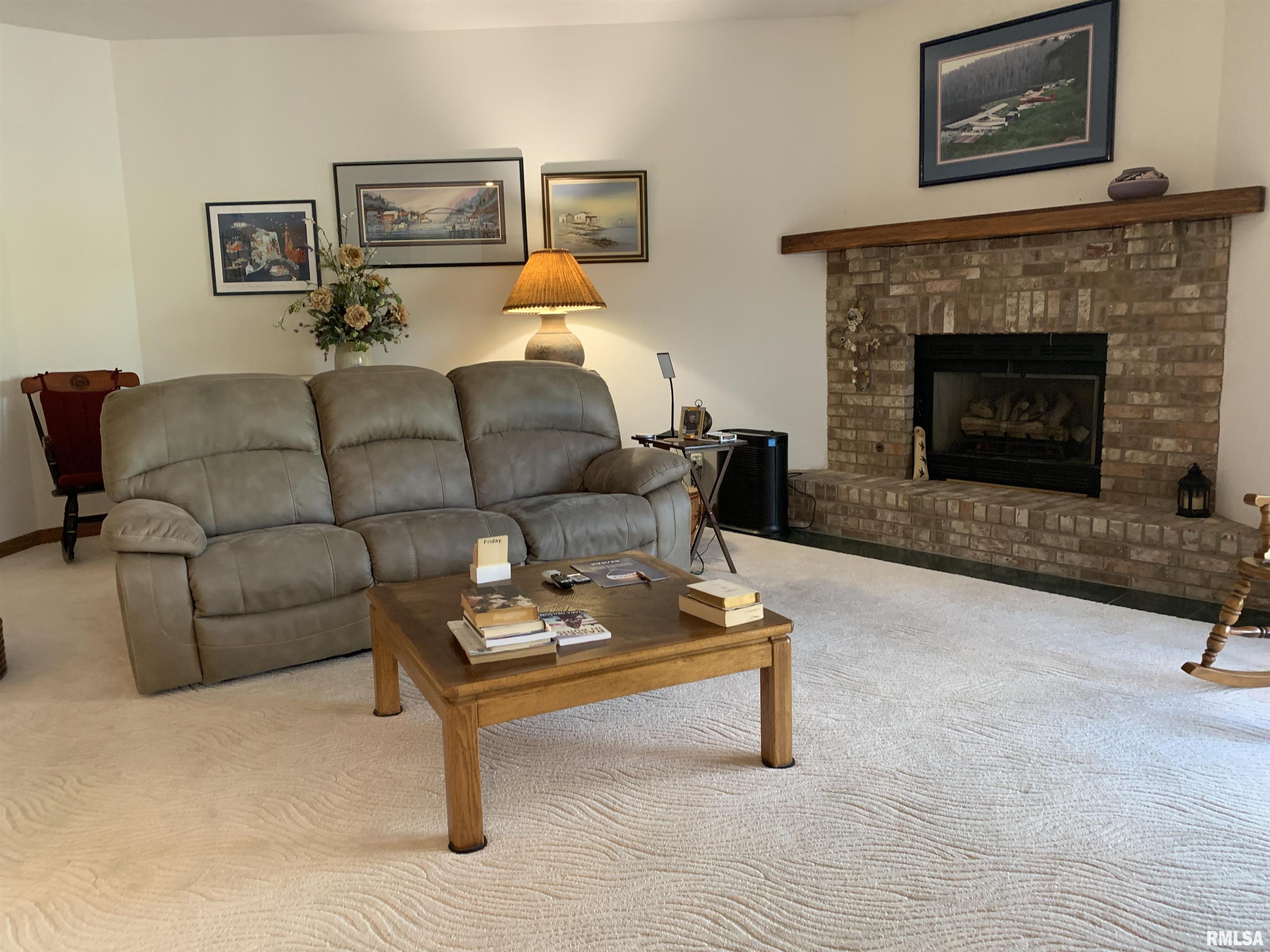 112 Lonergan Lane, Jacksonville, Illinois image 48