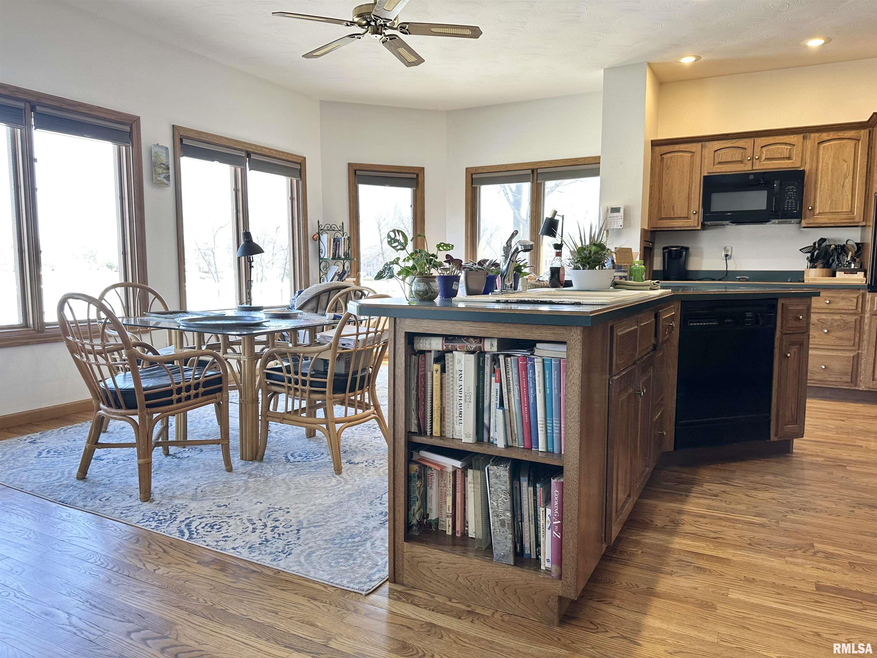 112 Lonergan Lane, Jacksonville, Illinois image 14