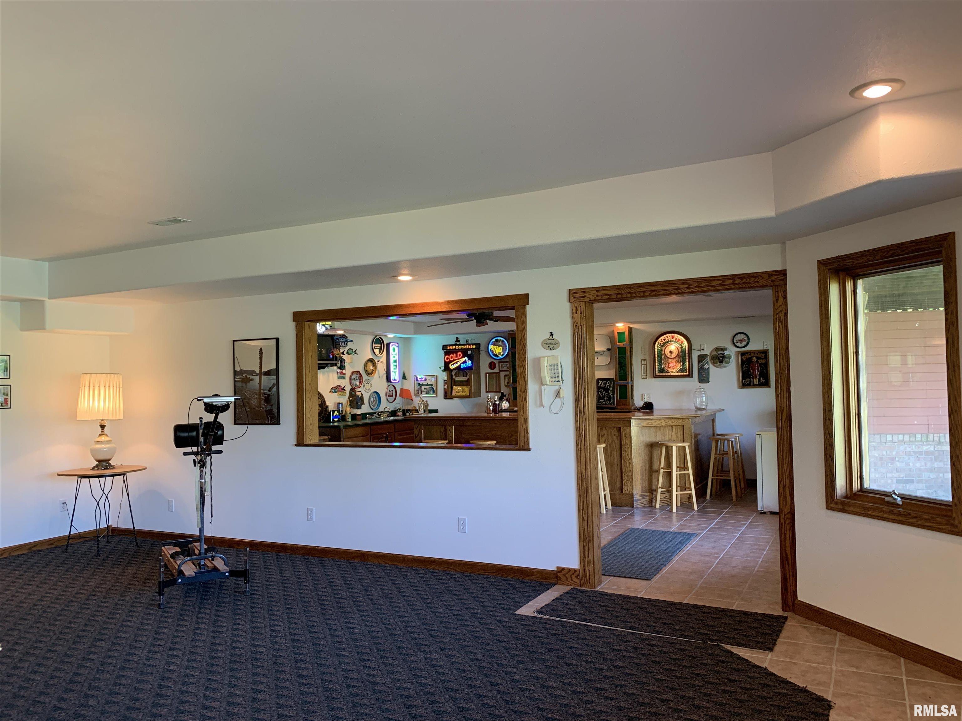 112 Lonergan Lane, Jacksonville, Illinois image 33