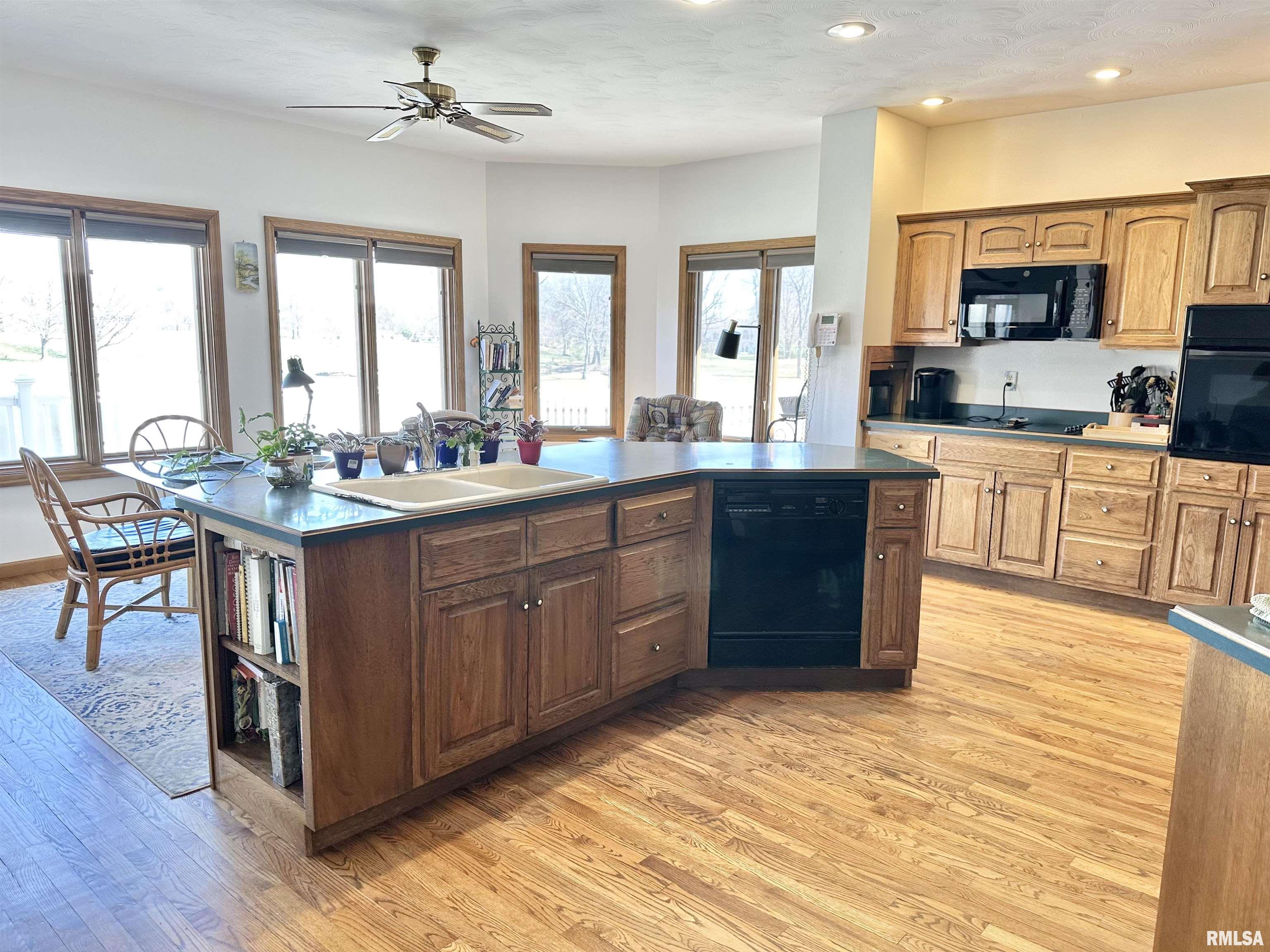 112 Lonergan Lane, Jacksonville, Illinois image 10