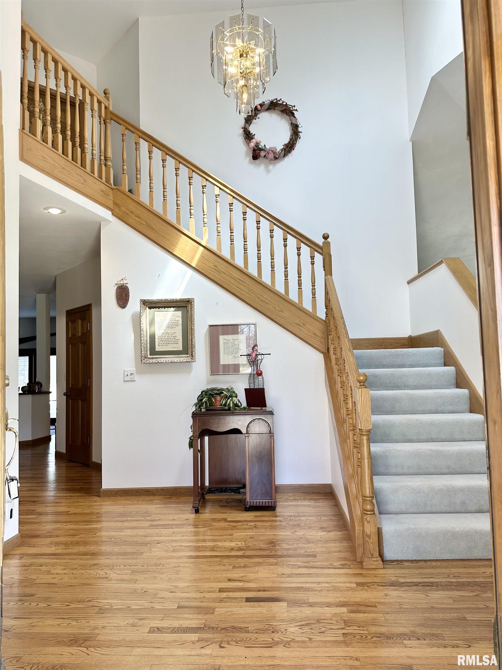 112 Lonergan Lane, Jacksonville, Illinois image 9