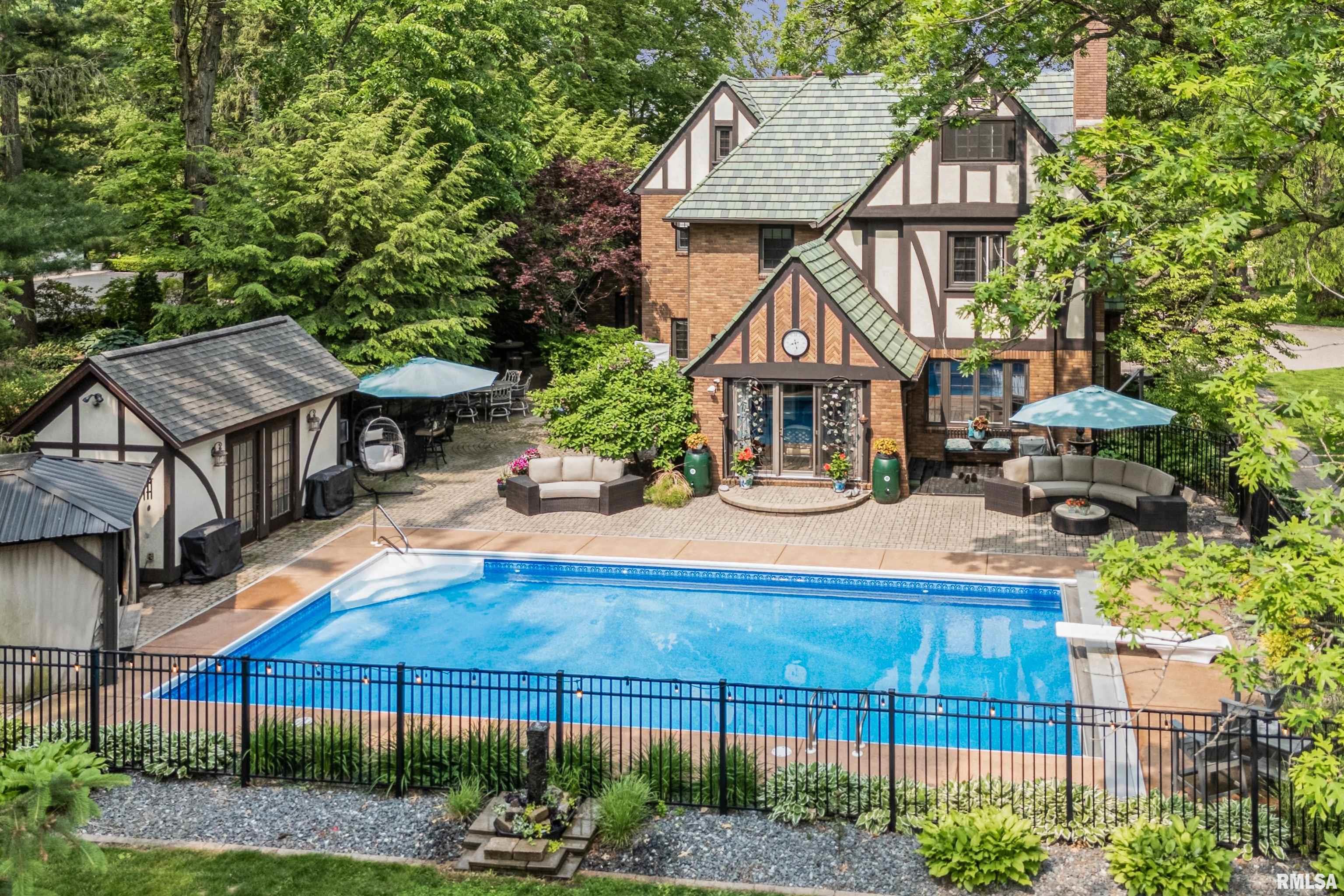 1230 37th Avenue, Rock Island, Illinois image 2