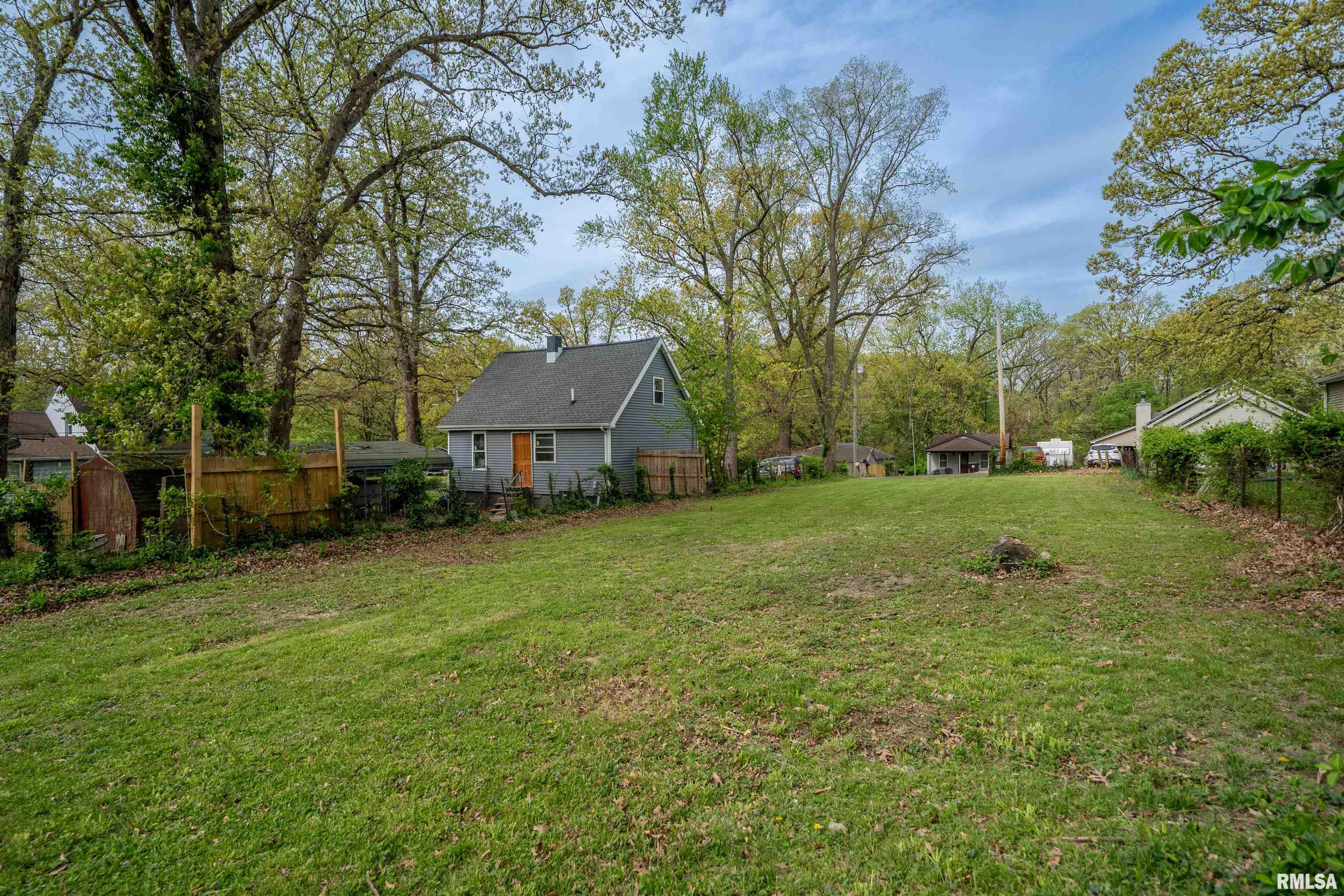 241 Sylvan Lane, Creve Coeur, Illinois image 4