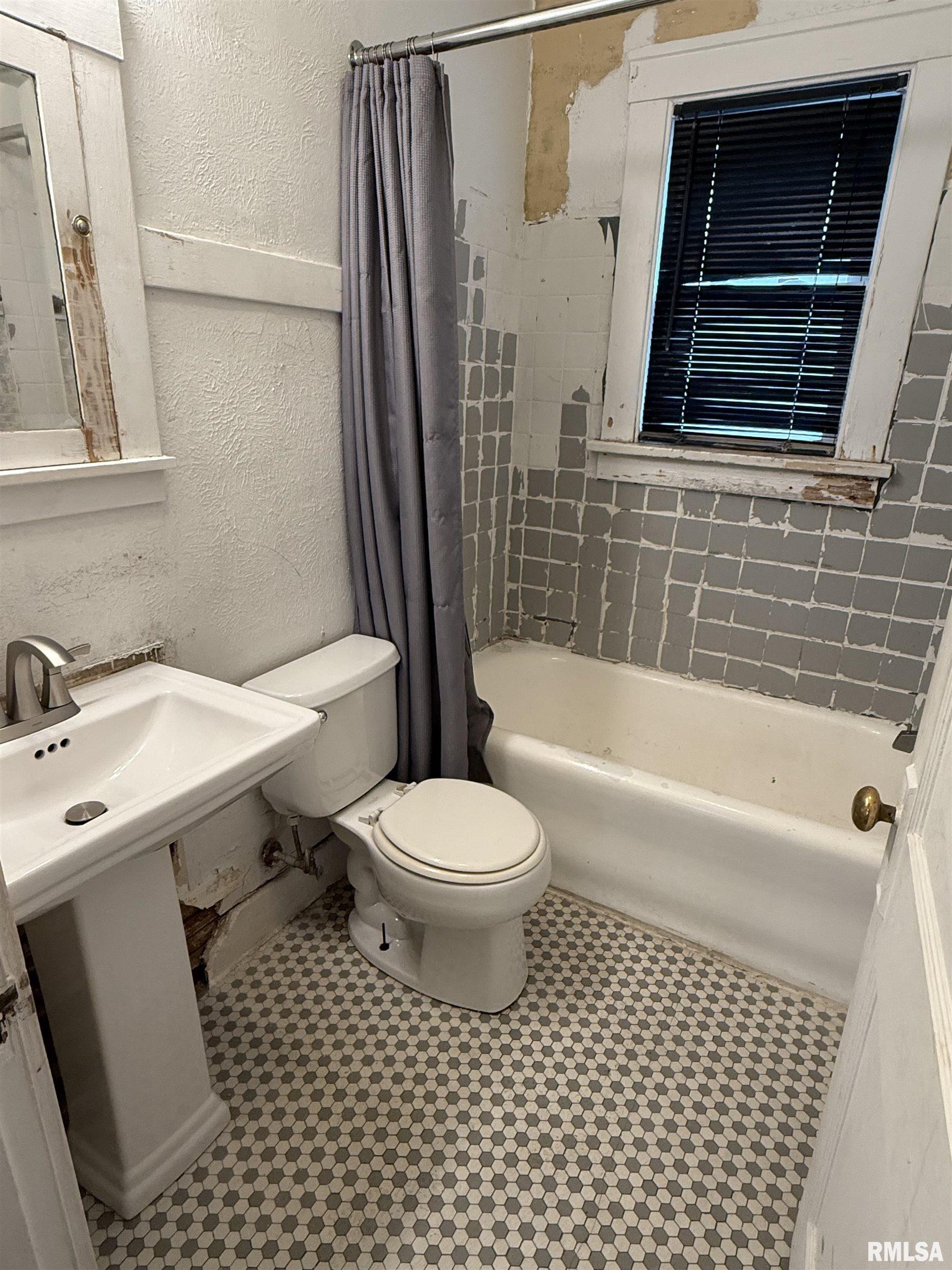 1204 W Virginia Avenue, Peoria, Illinois image 17
