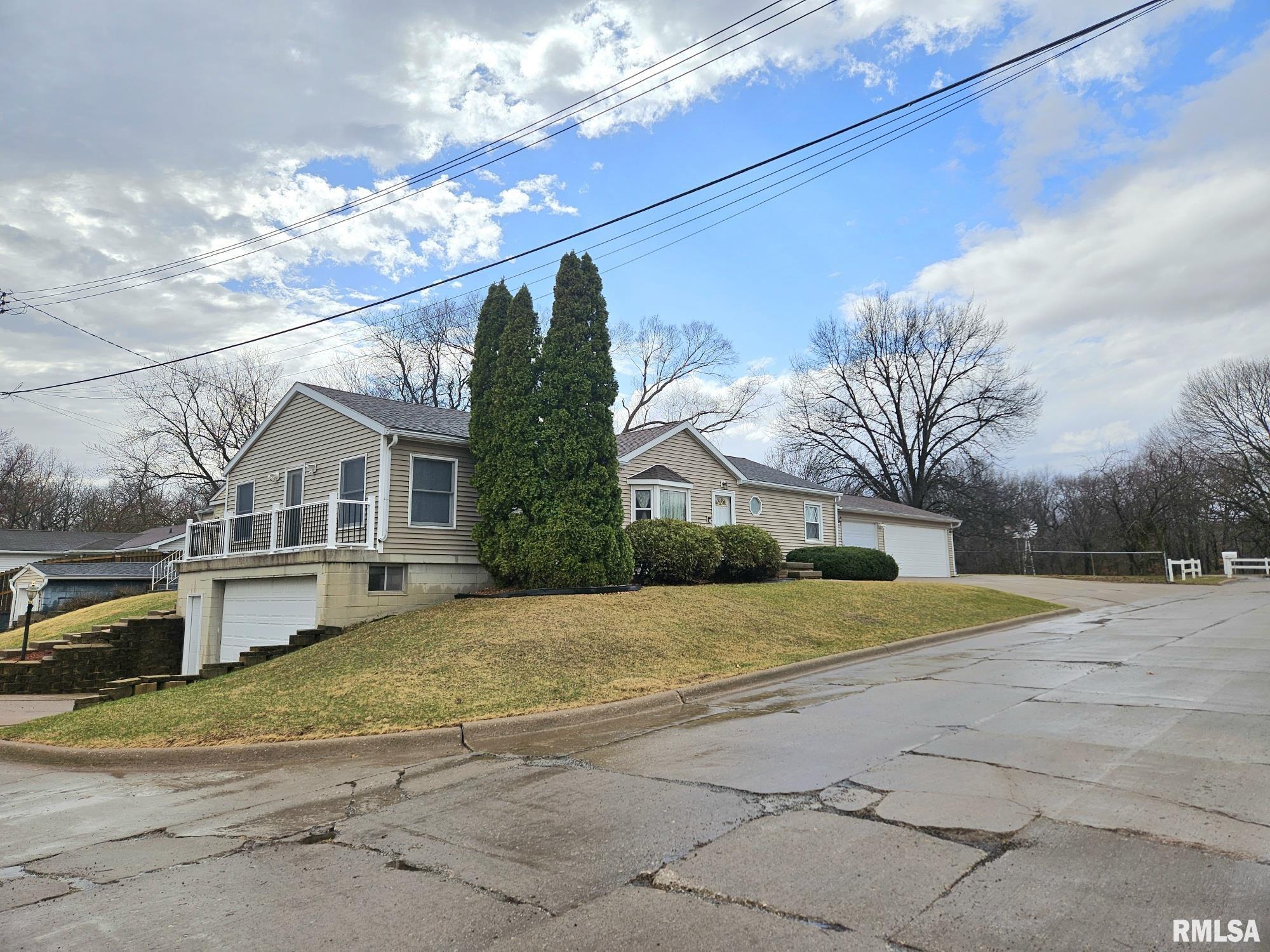 1318 Terrace Heights, Muscatine, Iowa image 15