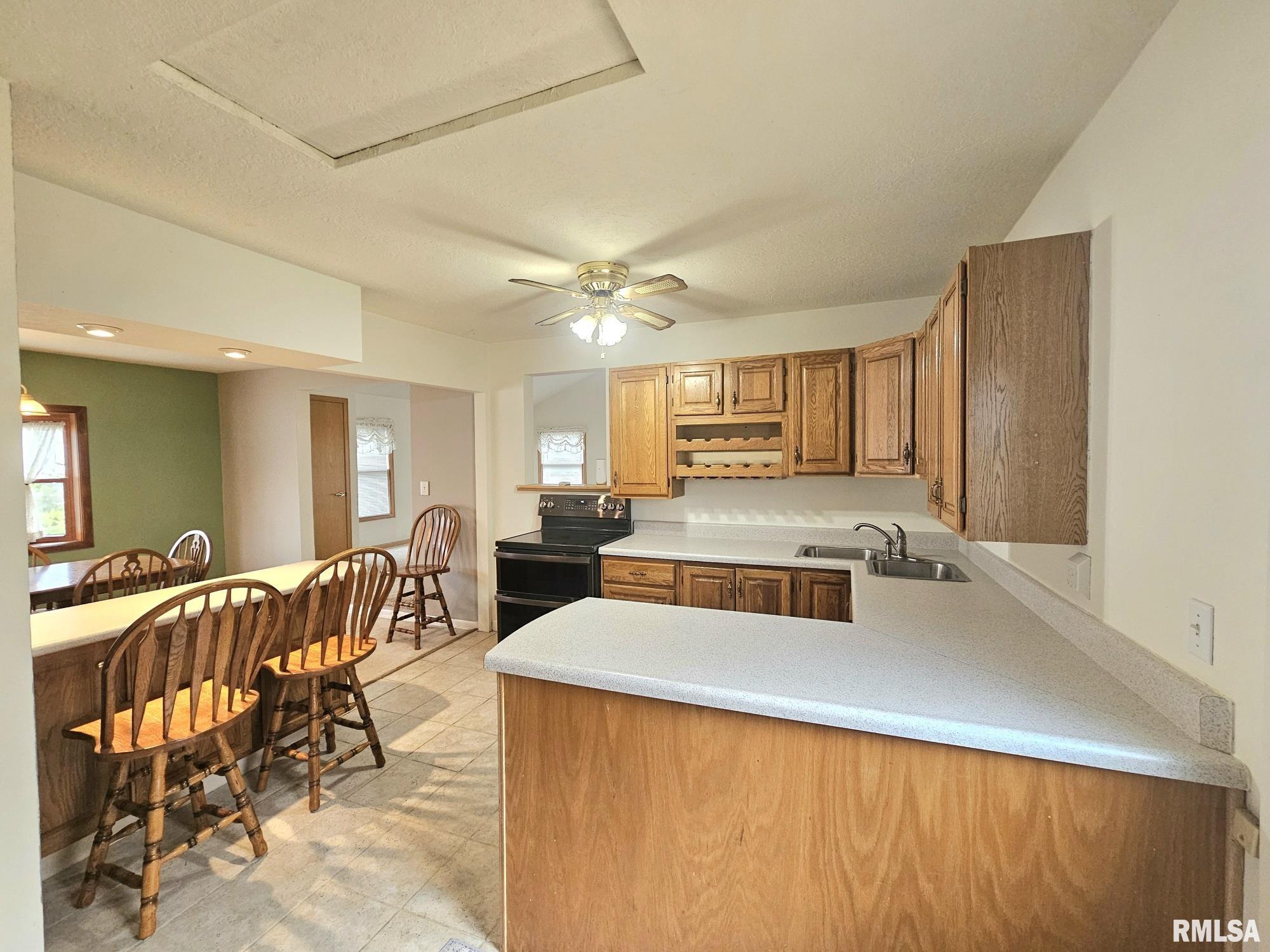 1318 Terrace Heights, Muscatine, Iowa image 9
