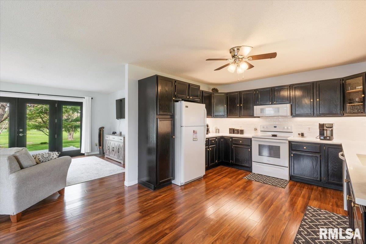13816 140th Street West, Taylor Ridge, Illinois image 27