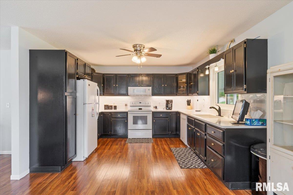 13816 140th Street West, Taylor Ridge, Illinois image 26
