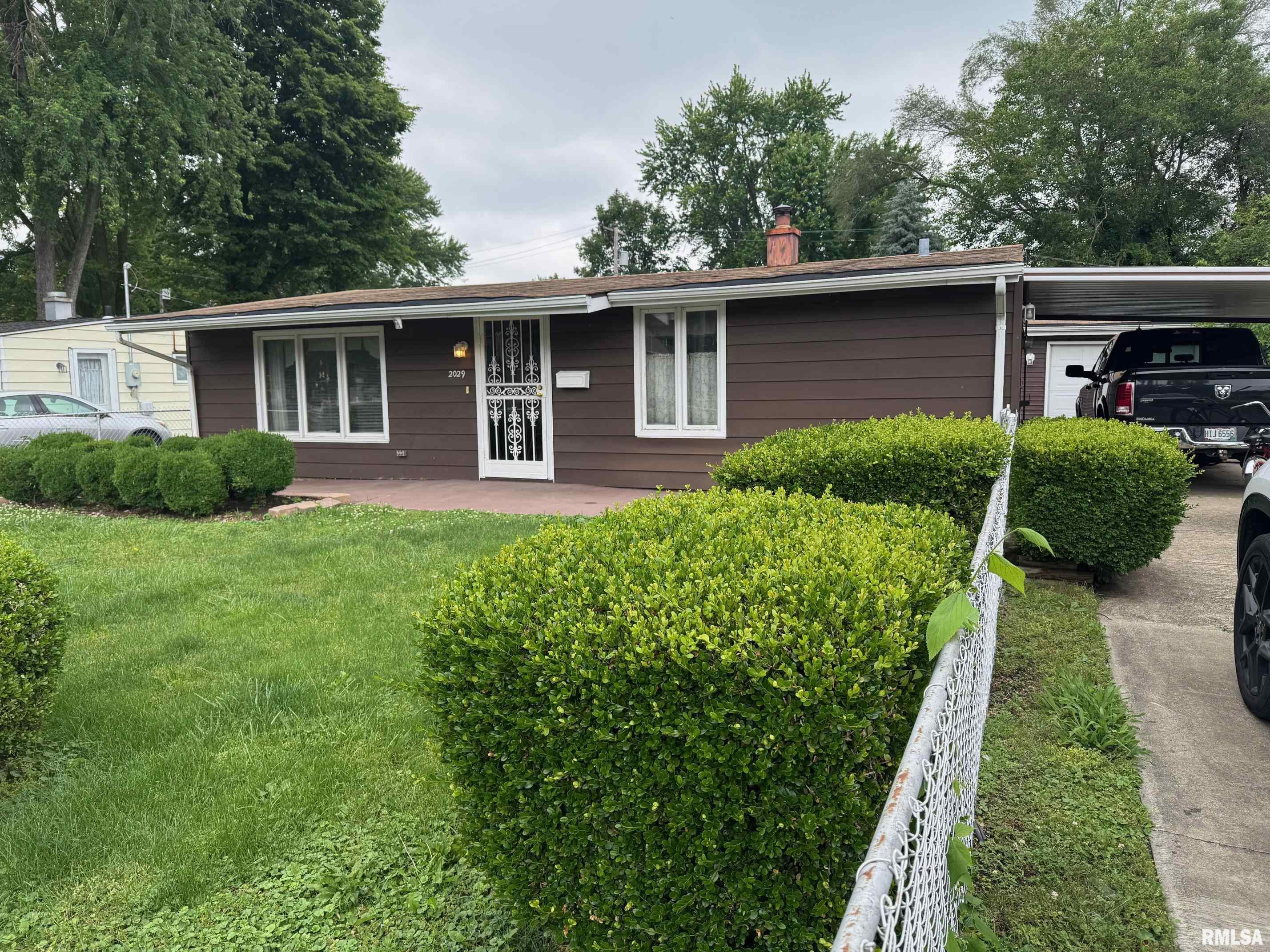 2029 E Monroe Street, Springfield, Illinois image 1