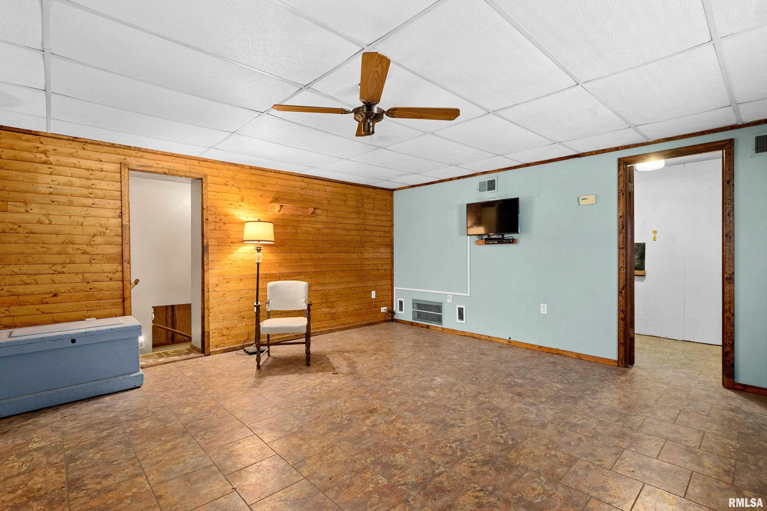 12447 Sunset Drive, Manito, Illinois image 11