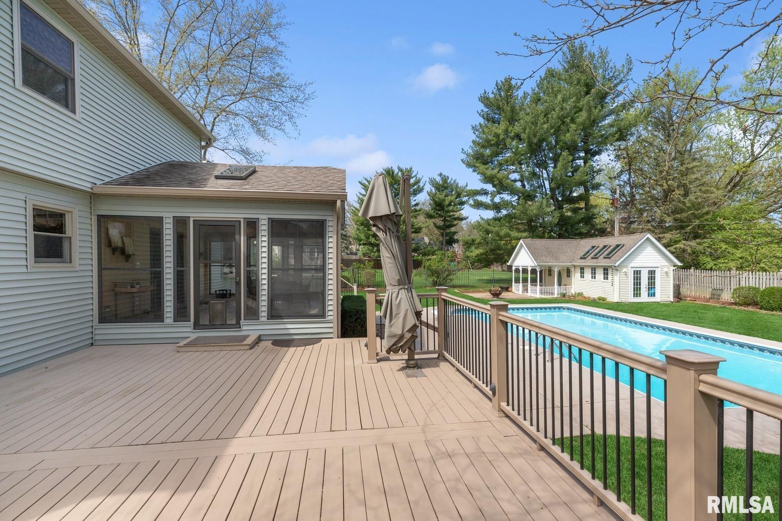 5039 Norwood Drive, Bettendorf, Iowa image 39