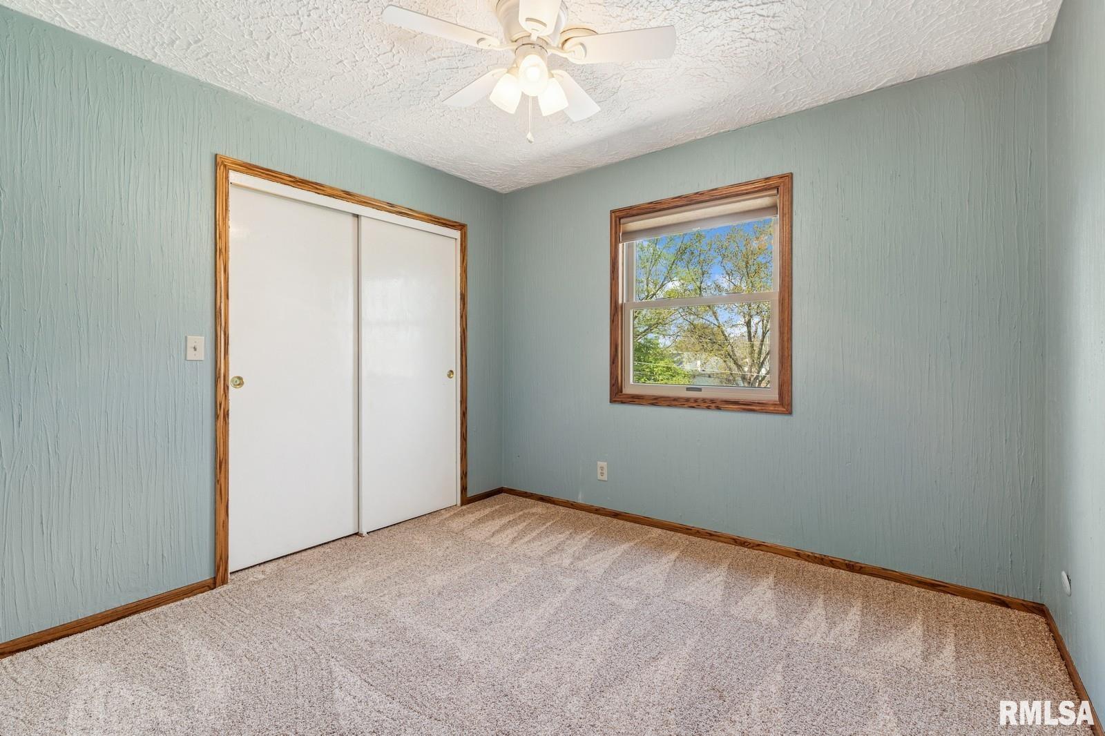 5039 Norwood Drive, Bettendorf, Iowa image 31