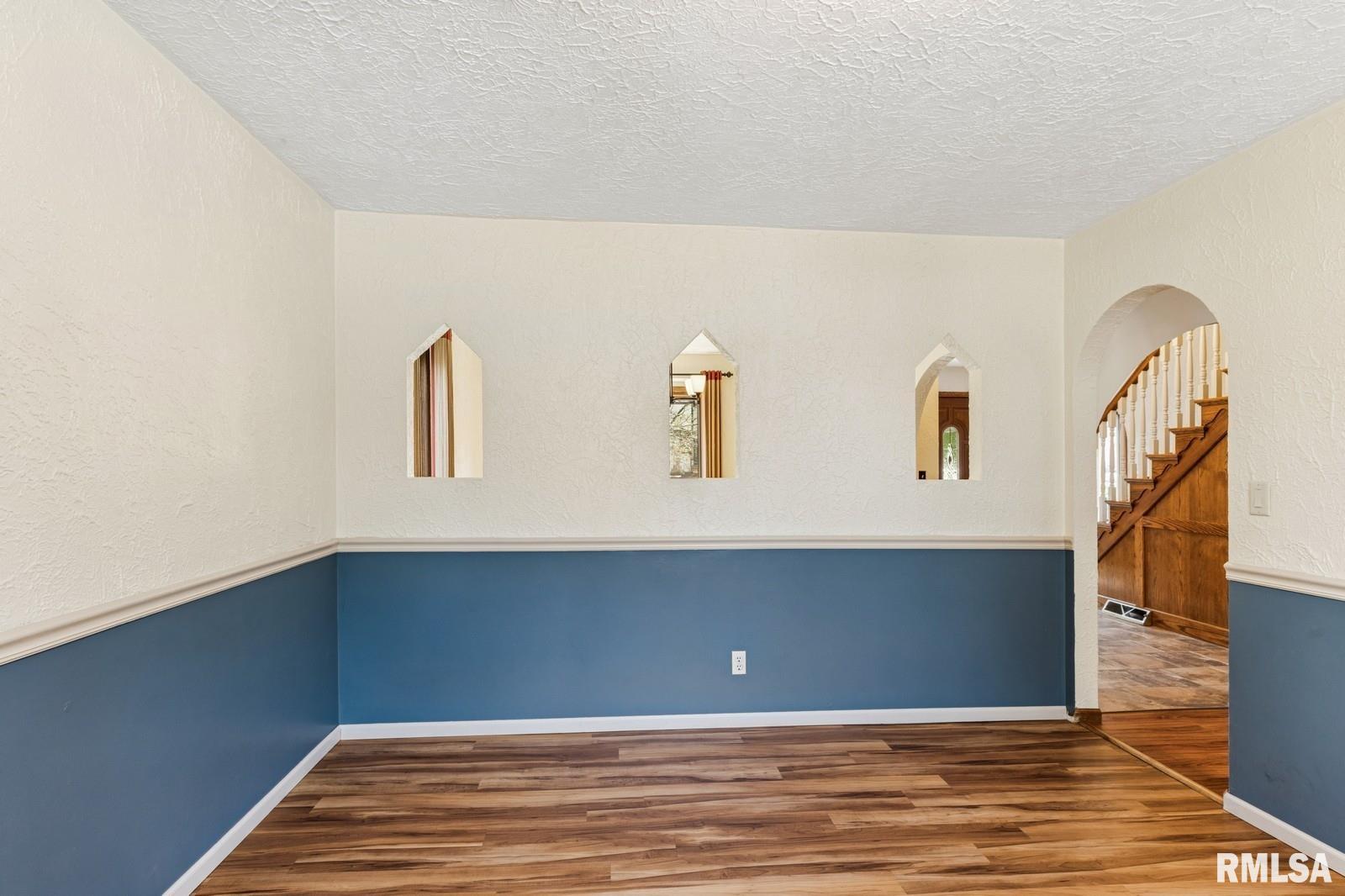 5039 Norwood Drive, Bettendorf, Iowa image 8