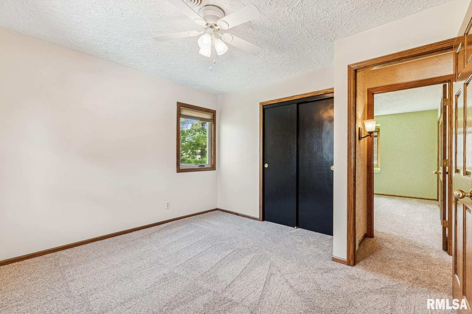 5039 Norwood Drive, Bettendorf, Iowa image 30
