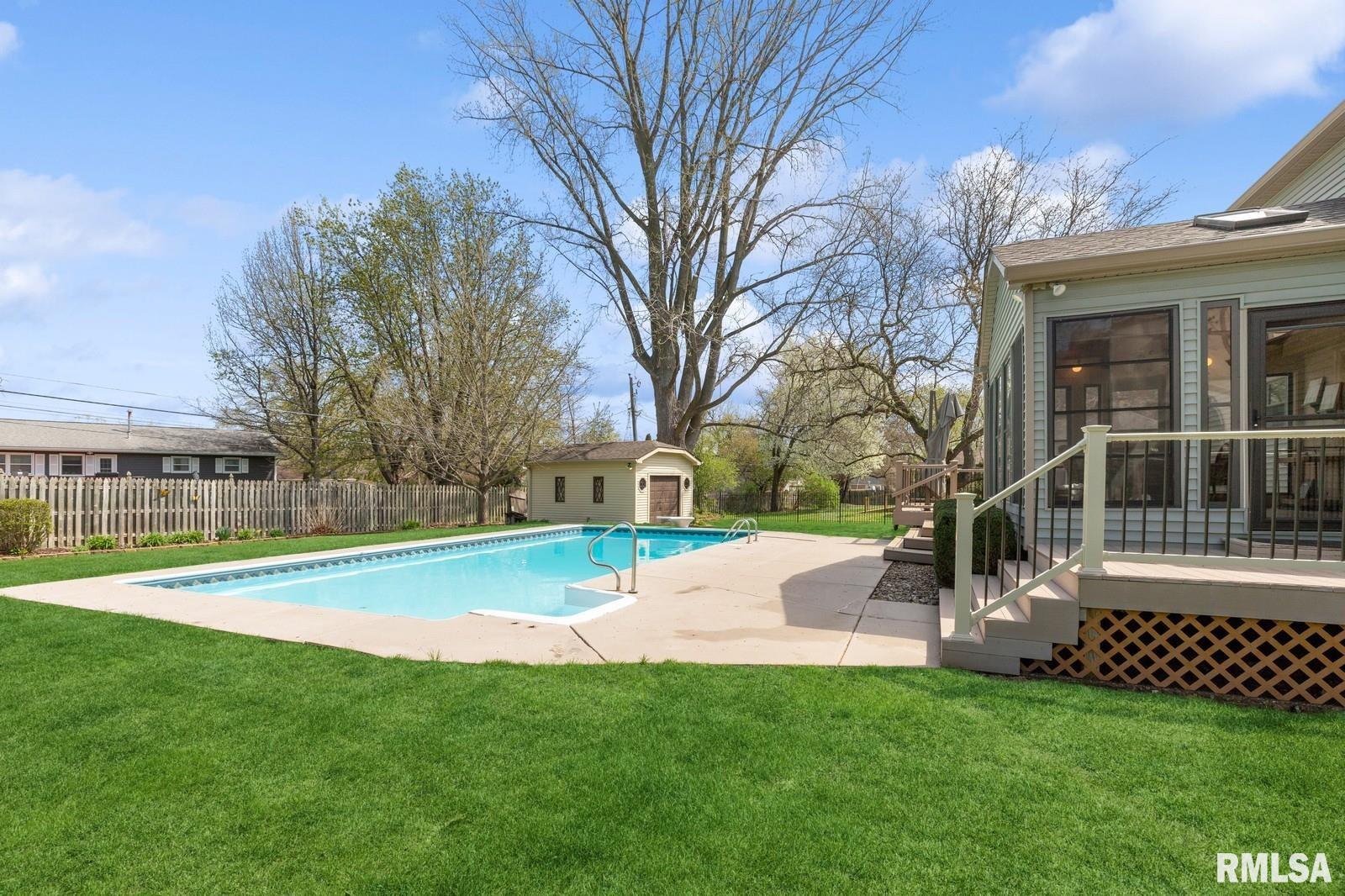 5039 Norwood Drive, Bettendorf, Iowa image 49