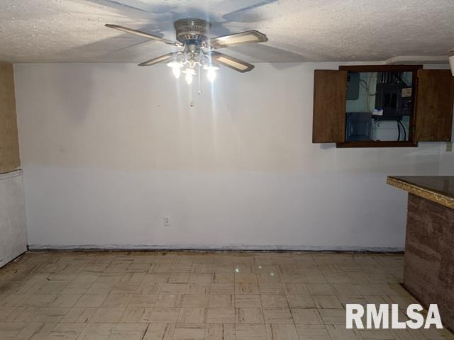 1930 W Sunset Street, Decatur, Illinois image 13