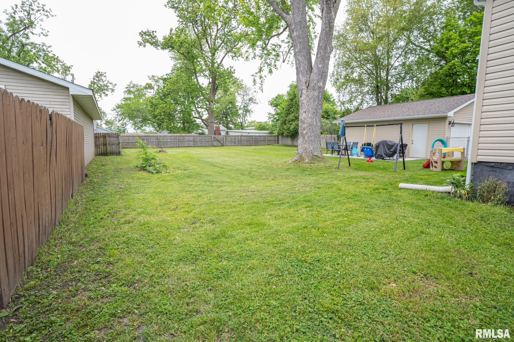 415 S State Street, Chatham, Illinois image 23