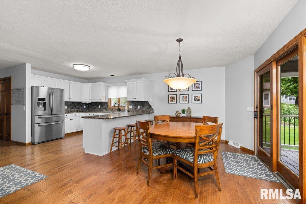 1459 Plum Tree Road, Bettendorf, Iowa image 11